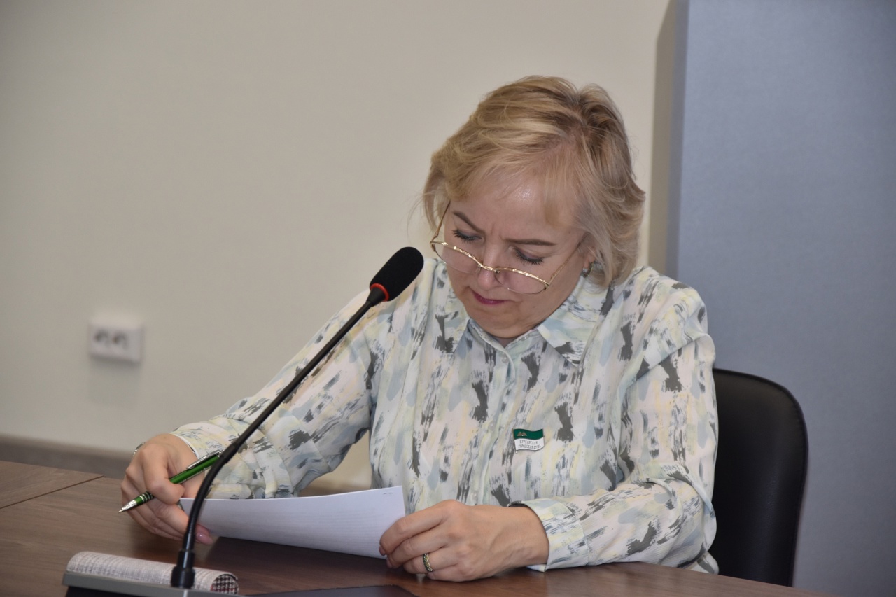 Депутаты и сотрудники аппарата гордумы приняли участие в просветительской акции