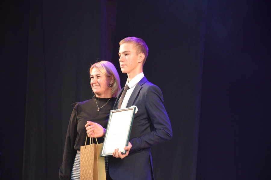 ������ ���� - 2024